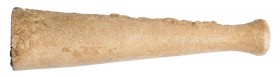PRÓXIMO ORIENTE. Ídolo (I milenio a.C.). Alabastro. Altura 18,4 cm.