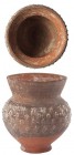 ROMA. Imperio Romano. Vaso (siglo I a.C.-I d.C.). Cerámica de paredes finas. Con decoración a la barbotina. Altura 9,8 cm. Diámetro 7,3 cm.