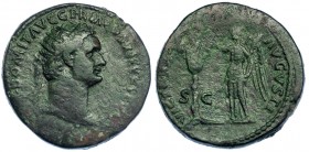 DOMICIANO. Dupondio. Roma (85 d.C.). R/ Victoria inscribiendo en escudo sobre palmera; VICTORIA AVGVSTI, S-C. RIC-298. Pátina verde. BC+.