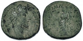 CÓMODO. Sestercio. Roma (183-184). R/ Felicitas a izq.; (PM TR P) VIII IMP VI COS IIII (PP), S-C. RIC-402. Pátina verde. BC.