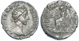 CÓMODO. Denario. Roma (179). R/ Victoria sentada a izq. con pátera y palma; TR P IIII IMP III COS II P P. RIC-666. MBC-.