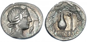 CAECILIA. Denario. N. de Italia (81 a.C.). A/ Pietas. R/Jarro y lituus; IMPER. CRAW-374.2. FFC-215. Bonita pátina. MBC+/MBC.