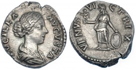 LUCILA. Denario. Roma (161-180). R/ Venus a izq. con Victoria y escuro; VENVS VICTRIX. RIC-786. MBC+.
