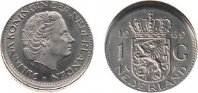 Misstrikes Netherlands and Euro's - 1 Gulden 1969 MISSLAG - excentrisch geslagen met één wat schuin oplopende rand van ca 1 mm - UNC