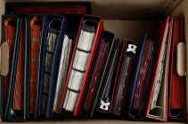 Verhuisdoos met ca. 13 albums Koninkrijk en wereld
