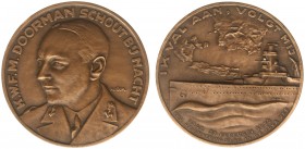 Historiepenningen - 1972 - Penning '30-jarige herdenking Slag in de Java Zee' door P. Dom (KB.3752) - VZ Borstbeeld Karel Doorman n.l. / KZ Vlaggeschi...