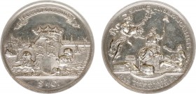 Vroedschapspenningen - Rotterdam 1770 - Vroedschapspenning door T. van Berckel (VvL.447, vOrden13.5) - VZ Gekroond barok wapenschild met dragers, Rott...