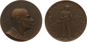 VPK-penningen - 1949 II - Penning 'Hulde aan soldaten in Indonesië' door G. Brinkgreve (KB.1856, Til.207) - VZ Borstbeeld generaal Spoor n.r. / KZ Ned...