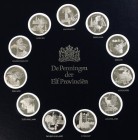 Netherlands - Collectie 'Penningen der Elf Provinciën' door Franklin Mint - Wandbord met ca. 11 sterling zilver penningen à ca. 21 gram