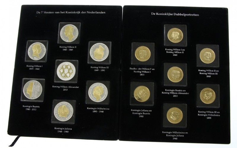 Netherlands - Lot van 8 plateaus met totaal 42 penningen, deels ingekleurd, w.o....
