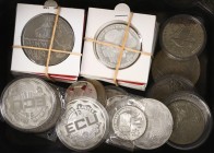 Netherlands - Doos met ca. 40 ecu- en euro-penningen