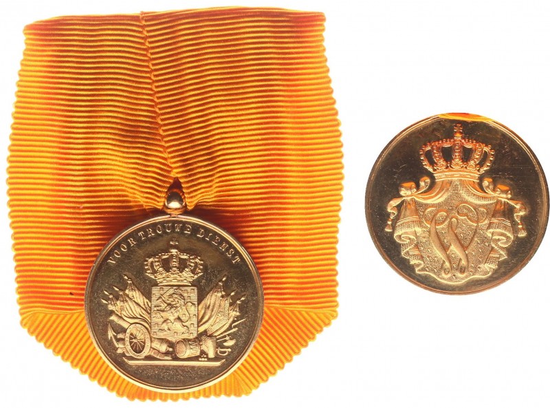 Netherlands - Onderscheiding in GOUD voor 36 jaar Trouwe Dienst bij de Landmacht...