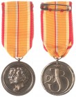 Netherlands - Zilveren Huwelijksmedaille 1962 (MMW96) - VZ Portretten Juliana en Bernhard n.l. / KZ Verstrengelde initialen J en B met 25 - zilver 32 ...