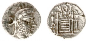 The East - Persis - Uncertain Kings - AR Drachm (ca 125 BC, 4.18 g.) - Bust of bearded king right, wearing satrapal bonnet adorned with eagle; crescen...