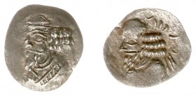 The East - Persis - Pakur II (ca. AD 30) - AR Obol (0.46 g.) - Bust of bearded king left, wearing diadem / - Bust of bearded prince (?) left, wearing ...