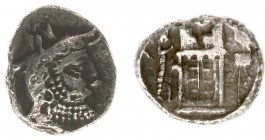 The East - Persis - Vadfradad (Autophradates) IV (late 1st - early 2nd century AD) - AR Drachm (4.14 g.) - Bust of bearded king right, wearing satrapa...