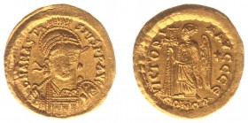 Anastasius (491-518) - AV Solidus (Constantinople, 4.40 g) - Helmeted, cuirassed bust facing, holding shield decorated with horseman and spear over sh...