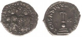 Heraclius (610-641) - With Heraclius Constantine - AR Hexagram (Constantinople c. AD 615-638, 6.32 g) - Heraclius and Heraclius Constantine seated fac...