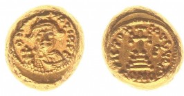 Constans II (641-668) - AV Solidus small module (Carthago, 4.44 gm.) - DN CONSTANTINI P Bust facing, beardless, wearing crown and chlamys and holding ...