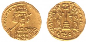 Constantinus IV Pogonates (668-685) - AV solidus (Constantinople, 4.29 g) - Helmeted and cuirassed bust three-quarter to right holding spear over shou...