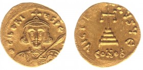Tiberius III (698-705) - AV Solidus (Constantinople, 4.42 g) - Crowned and cuirassed bust facing, holding spear in right hand, shield with horseman on...