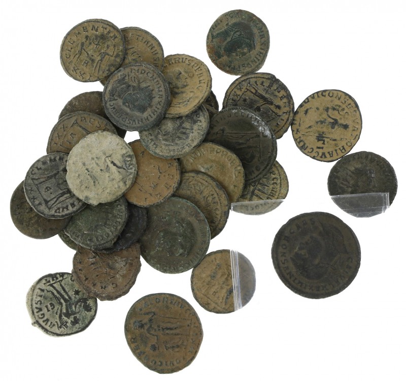 Greek / Hellenistic coinage - A small collection of Roman bronze coins: 25 Anton...