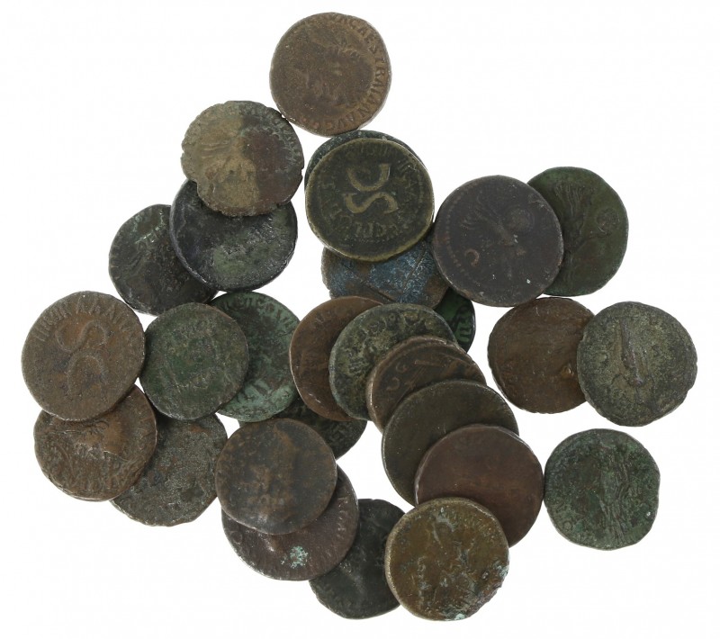 Roman coinage - A small collection of appr. 28 Roman Asses and Dupondii, several...