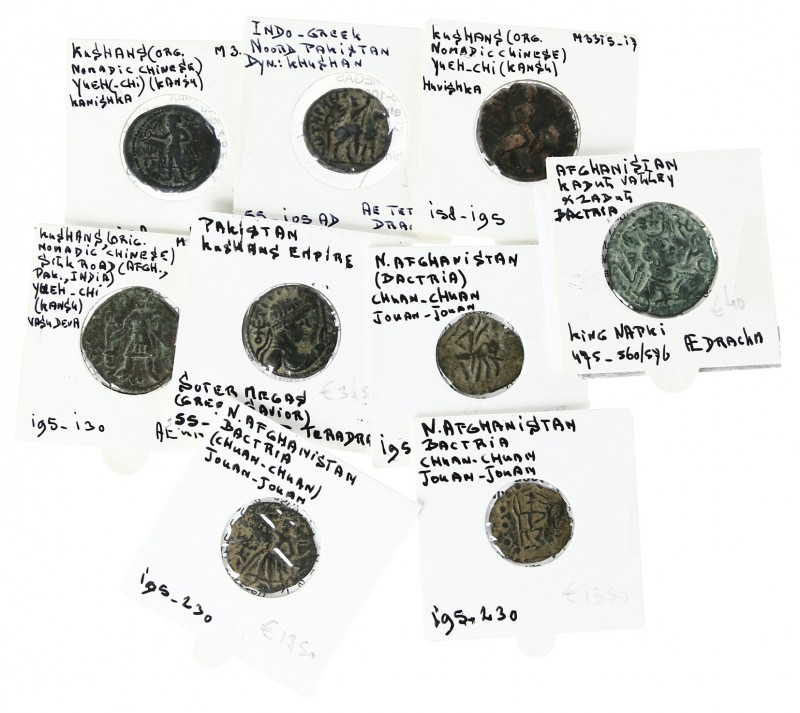 Eastern coinage - A lot with ancient bronzes from Afghanistan-Pakistan: Kushans,...