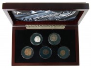 Miscellaneous - A luxury wooden presentation box of the Koninklijke Nederlandse Munt (Royal Dutch Mint) with 'Roman Denominations': 1 Denarius (Sev. A...