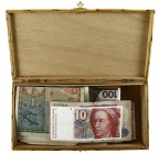 Nederland - Doosje biljetten Nederland + wereld wb. 100 gulden Snip en inwisselbare biljetten Denemarken