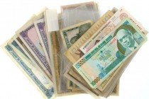 Afrika - Box with lot banknotes Africa including French West Africa, Guiné, South Africa, etc. - Total ca. 63 pcs.