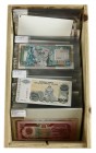 Miscellaneous - Dealersstock in box with 170 different pieces of World Banknotes A-Z all in UNC qualities and described by Pick. Including; Afgahnista...