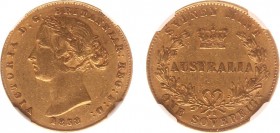 Australia - Victoria (1837-1901) - Sovereign 1858 (KM4, Fr.10) - Obv: Laureate head left / Rev: Crown above Australia within wreath - Gold - NGC XF40