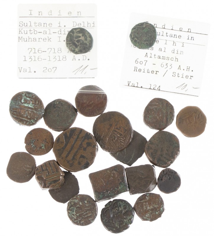 India - Mixed lot (ca.39) of coppers most of Princely States incl. Baroda, Bahaw...