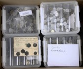 Miscellaneous - Moving box with a couple of smaller plastic boxes with various world coins a.w. Germany exchangeable, South Africa mint sets, Netherla...