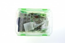 Kilo's - Plastic box met ruim 13 kilo diverse munten wereld