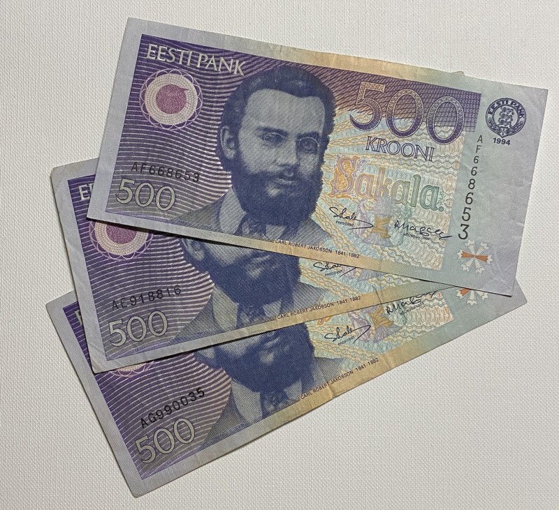 Estonia 500 krooni 1994 (3)
Various series and condition. 3 pc = 1500 EEK. Sold...