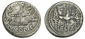 MARCO ANTONIO. Denario (32-31 a.C.). A/ Galera a der. R/ Águila legionaria entre dos insignias; LEG X. FFC-43. SB-38. CRAW-544/24. BC+.