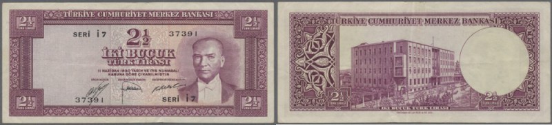 Turkey / Türkei
2 1/2 Lira ND(1952) P. 150a, centerfold, light handing in paper...