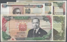 Kenya / Kenia
lot with 15 Banknotes Kenya from the late 1980's till 2000 containing for example 500 Shillings 1993 P.30 in F+, 200 Shillings 1992 P.2...