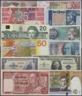 Alle Welt
Collectors book plus a small box with in total more than 580 banknotes from all over the world, containing some better notes and higher den...