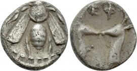 IONIA. Ephesos. Diobol (Circa 390-325 BC). 

Obv: Bee.
Rev: EΦ. 
Confronted heads of stags.

SNG Kayhan I 194ff; SNG von Aulock 1835; SNG Copenh...