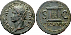 DIVUS AUGUSTUS (Died 14). Dupondius. Rome. Struck under Tiberius. 

Obv: DIVVS AVGVSTVS PATER. 
Radiate head left.
Rev: S - C / PROVIDENT. 
Altar...