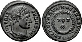 CRISPUS (Caesar, 316-326). Follis. Siscia. 

Obv: IVL CRISPVS NOB C. 
Laureate head right.
Rev: CAESARVM NOSTRORVM / ΔSIS (sun). 
VOT / X in two ...