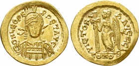 LEO I (457-474). GOLD Solidus. Constantinople. 

Obv: D N LEO PERPET AVG. 
Helmeted and cuirassed bust facing slightly right, holding spear and shi...