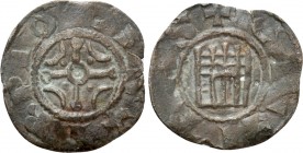 CRUSADERS. Tripoli. Bohémond IV of Antioch (1187-1233). Pougeoise. 

Obv: +CIVITAS. 
City gate.
Rev: +TRPIOLIS. 
Cross pommetée with crescent in ...