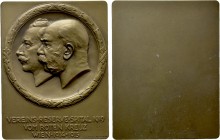 ÖSTERREICH. I. Weltkrieg (1914-1918). "Untersee". Auf das Vereins-Reserve-Spital Nr. 9 vom Roten Kreuz in Wien. Bronzeplakette (1914/15) von J. Tauten...