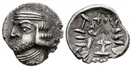 Kingdom of Parthia. Oxathres (Vahsir). Drachm. Siglo I a.C. Istakhr (Persepolis). (Sunrise-601). Anv.: Bust of Oxathres with headband on the left. Rev...
