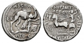 Aemilius. M Aemilius Scaurus y Pub. Plautius Hypsaeus. Denarius. 58 BC. Rome. (Ffc-121). (Craw-no cita). (Cal-87b). Anv.: M. SCAVR. above king Aretas ...