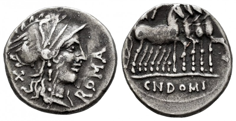 Domitius. Cnaeus Domitius Ahenobarbus. Denarius. 116-115 BC.. Norte de Italia. (...